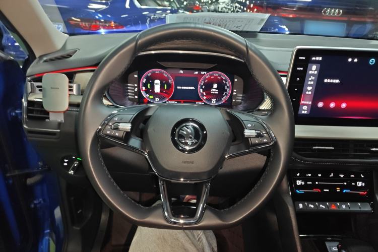 Used Skoda Kodiaq 2022 TSI330 7-Seater Two-Wheel-Drive Luxury Edition Steering Wheel