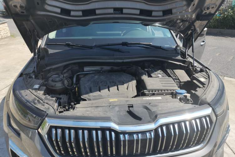 Used Skoda Kodiaq 2022 Restyled TSI330 7-Seater Two-Wheel-Drive Luxury Edition Engine Bay