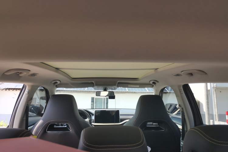 Used Skoda Kodiaq 2022 Restyled TSI330 7-Seater Two-Wheel-Drive Luxury Edition Headliner
