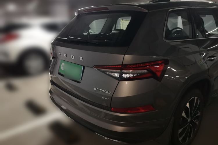 Used Skoda Kodiaq 2022 TSI380 7-Seater Four-Wheel-Drive Flagship Model Rear