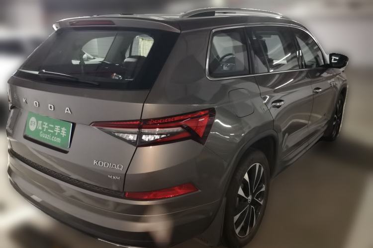Used Skoda Kodiaq 2022 TSI380 7-Seater Four-Wheel-Drive Flagship Model Rear Right 45 Deg