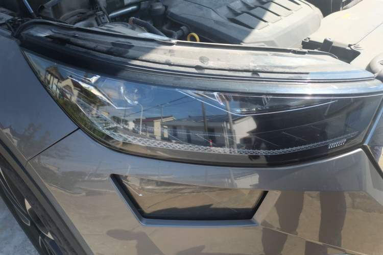 Used Skoda Kodiaq 2022 Restyled TSI330 7-Seater Two-Wheel-Drive Luxury Edition Right Front Headlight