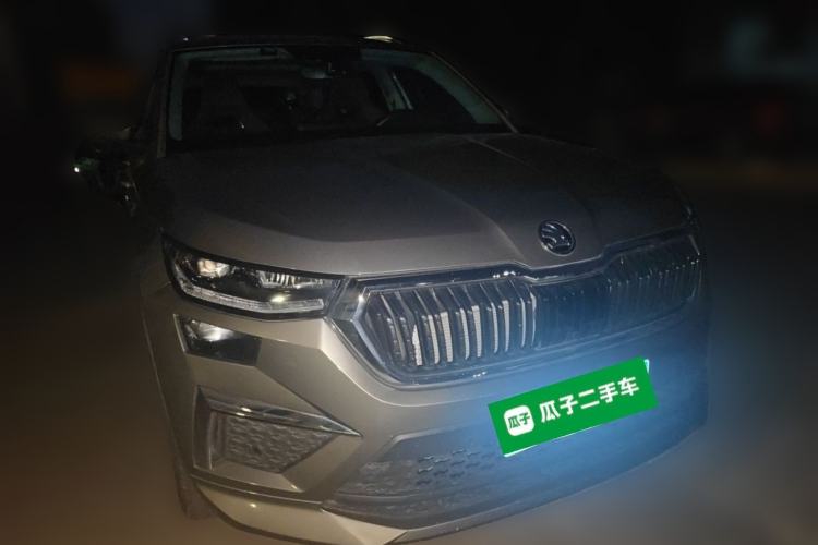 Used Skoda Kodiaq 2022 Restyled TSI330 7-Seater Two-Wheel-Drive Luxury Edition Front Right 45 Deg