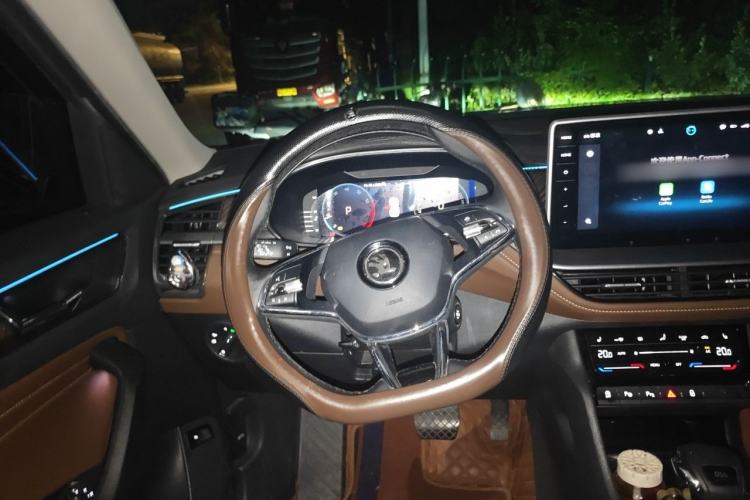 Used Skoda Kodiaq 2022 Restyled TSI330 7-Seater Two-Wheel-Drive Luxury Edition Steering Wheel