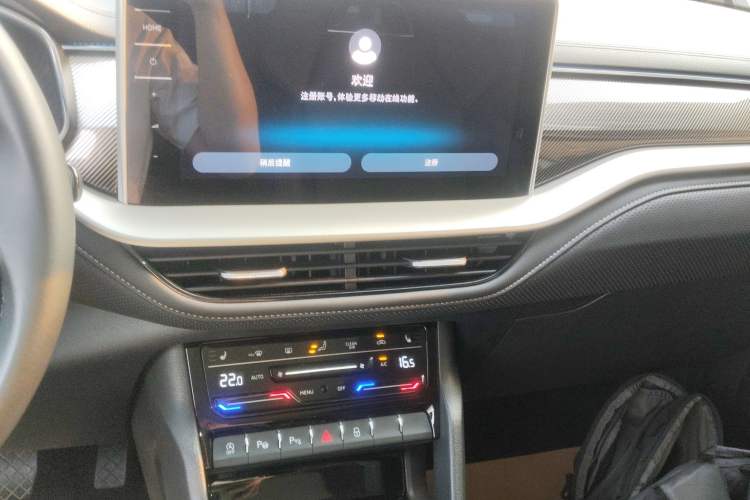 Used Skoda Kodiaq 2022 TSI330 5-Seater Two-Wheel-Drive Luxury Edition Audio And AC Panel