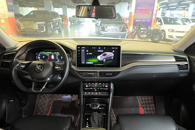 Used Skoda Kodiaq 2022 TSI330 7-Seater Two-Wheel-Drive Luxury Edition Center Console