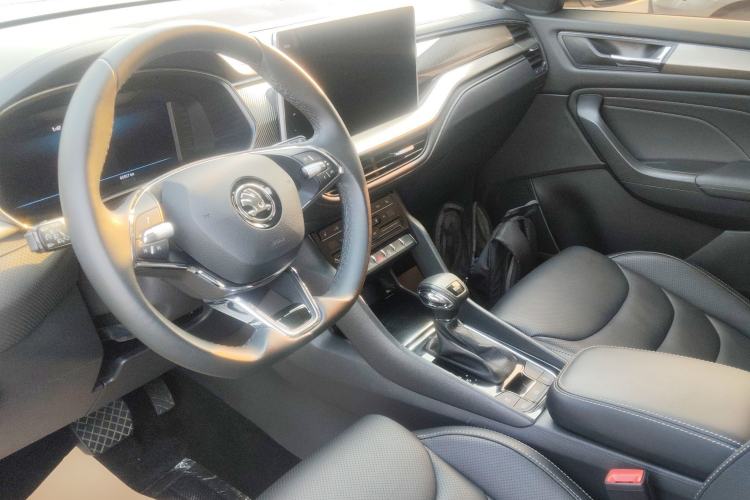 Used Skoda Kodiaq 2022 TSI330 5-Seater Two-Wheel-Drive Luxury Edition Driver Seat