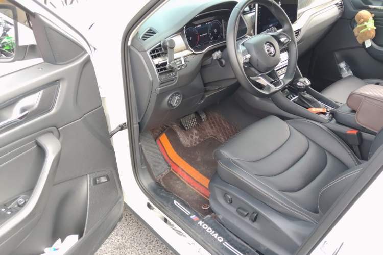 Used Skoda Kodiaq 2022 Restyled TSI330 7-Seater Two-Wheel-Drive Luxury Edition Driver Seat