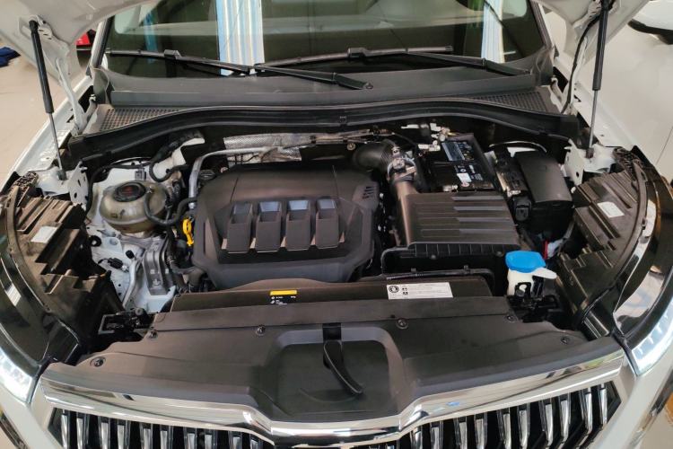 Used Skoda Kodiaq 2022 TSI330 7-Seater Two-Wheel-Drive Luxury Edition Engine Bay