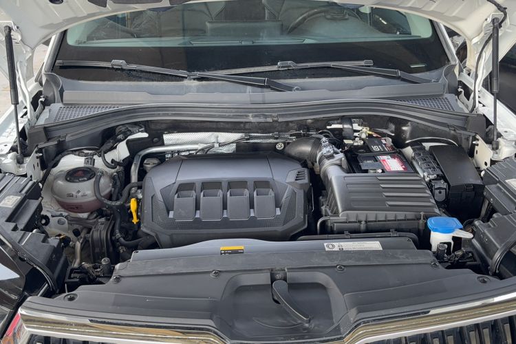 Used Skoda Kodiaq 2022 Restyled TSI330 7-Seater Two-Wheel-Drive Luxury Edition Engine Bay