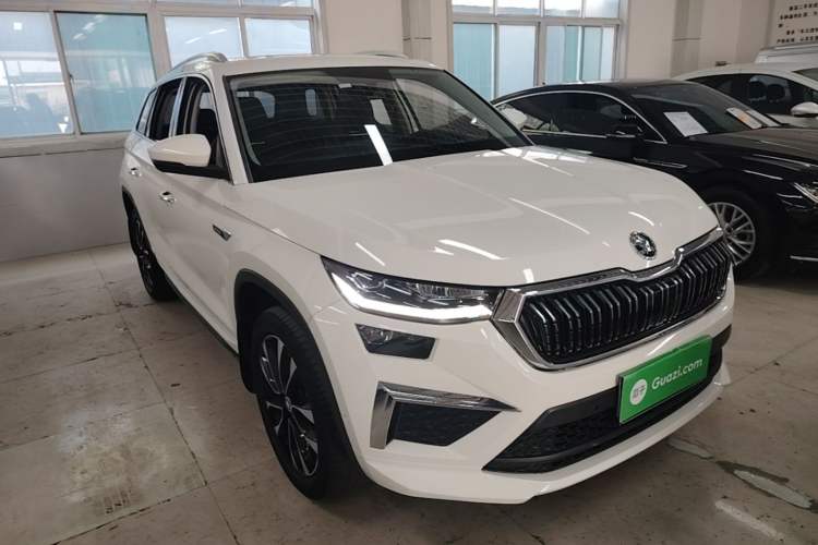 Used Skoda Kodiaq 2022 TSI330 5-Seater Two-Wheel-Drive Luxury Edition Exterior 1