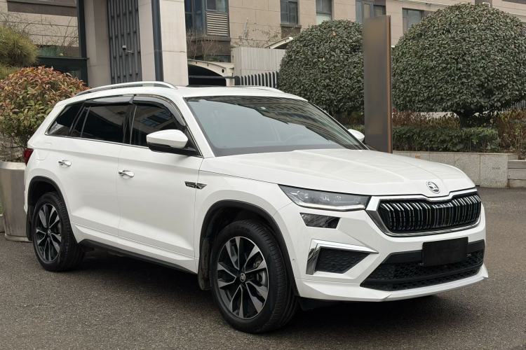 Used Skoda Kodiaq 2022 TSI330 7-Seater Two-Wheel-Drive Luxury Edition Exterior 1