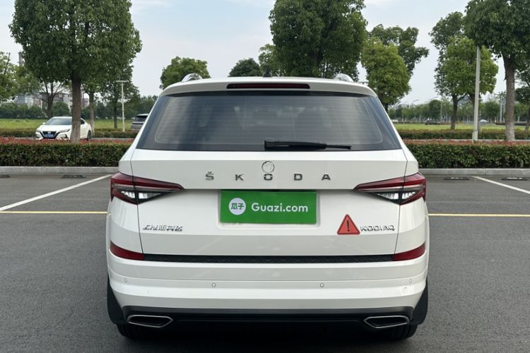 Used Skoda Kodiaq 2022 TSI330 7-Seater Two-Wheel-Drive Luxury Edition Exterior 2
