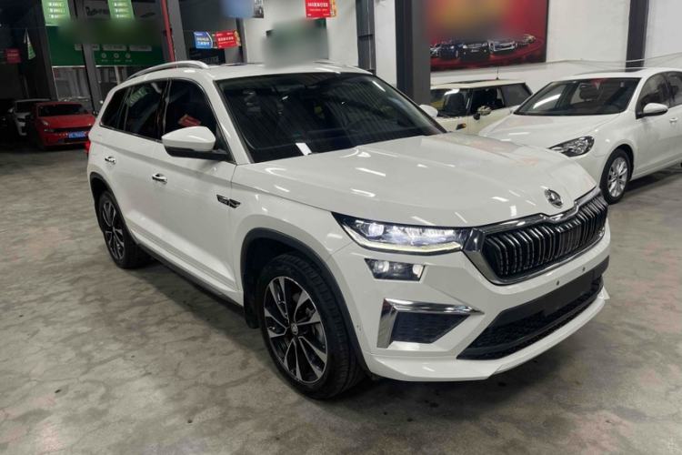Used Skoda Kodiaq 2022 TSI330 5-Seater Two-Wheel-Drive Luxury Edition Exterior 2
