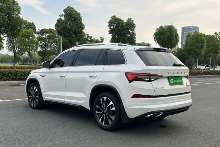 Used Skoda Kodiaq 2022 TSI330 7-Seater Two-Wheel-Drive Luxury Edition Exterior 3