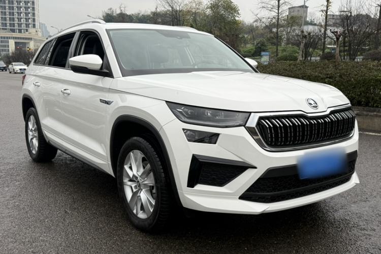 Used Skoda Kodiaq 2022 TSI330 5-Seater Two-Wheel-Drive Luxury Edition Exterior 3