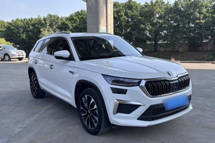 Used Skoda Kodiaq 2022 Restyled TSI330 7-Seater Two-Wheel-Drive Luxury Edition Exterior 4
