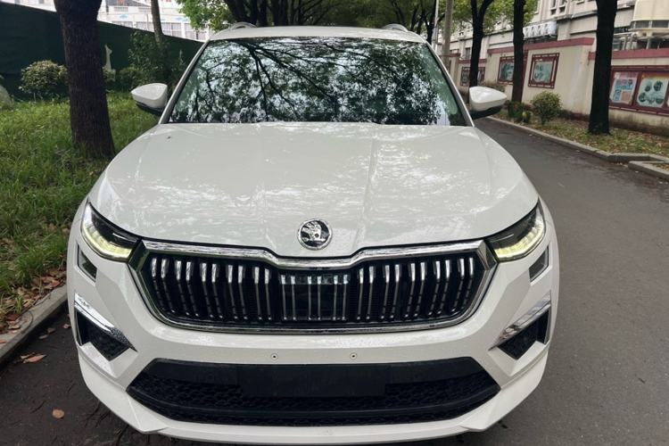 Used Skoda Kodiaq 2022 TSI330 5-Seater Two-Wheel-Drive Luxury Edition Exterior 4