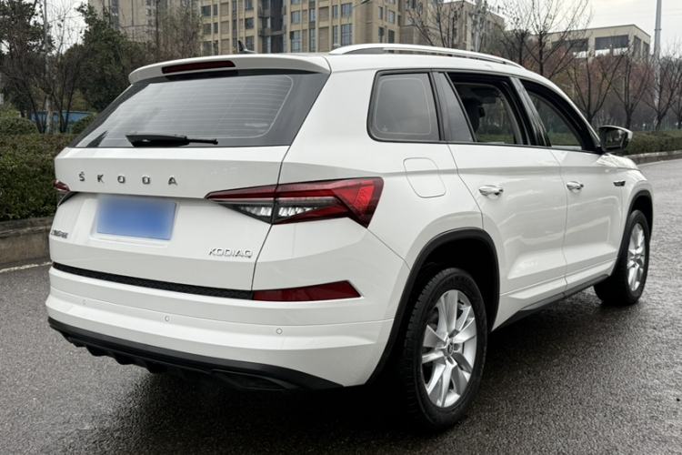 Used Skoda Kodiaq 2022 TSI330 5-Seater Two-Wheel-Drive Luxury Edition Exterior 4