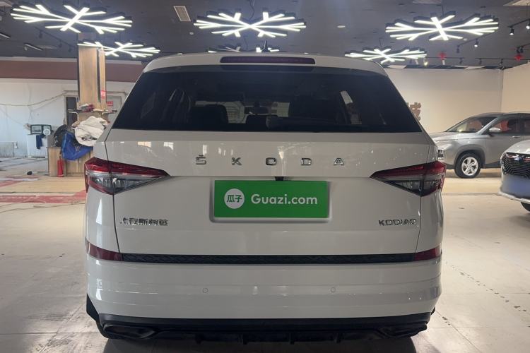 Used Skoda Kodiaq 2022 Facelifted TSI330 5-Seater Two-Wheel-Drive Luxury Edition Exterior 5