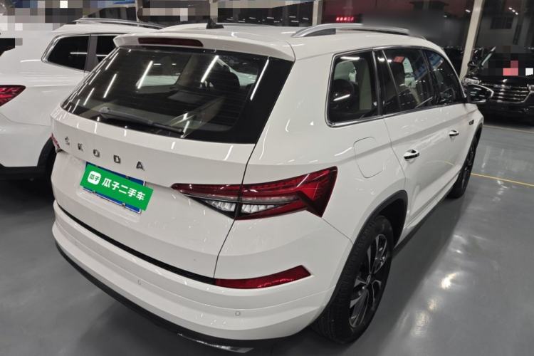 Used Skoda Kodiaq 2022 TSI330 5-Seater Two-Wheel-Drive Luxury Edition Exterior 5