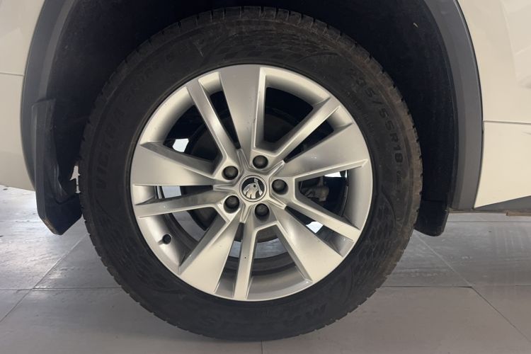 Used Skoda Kodiaq 2022 Facelifted TSI330 5-Seater Two-Wheel-Drive Luxury Edition Exterior 7