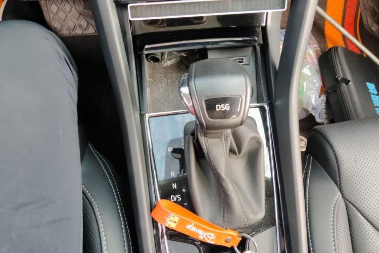 Used Skoda Kodiaq 2022 Restyled TSI330 7-Seater Two-Wheel-Drive Luxury Edition Gear Lever