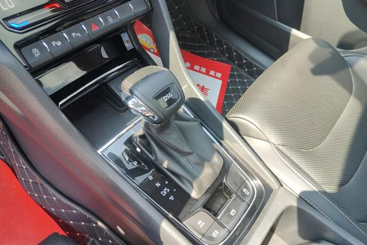 Used Skoda Kodiaq 2022 TSI330 5-Seater Two-Wheel-Drive Luxury Edition Gear Lever