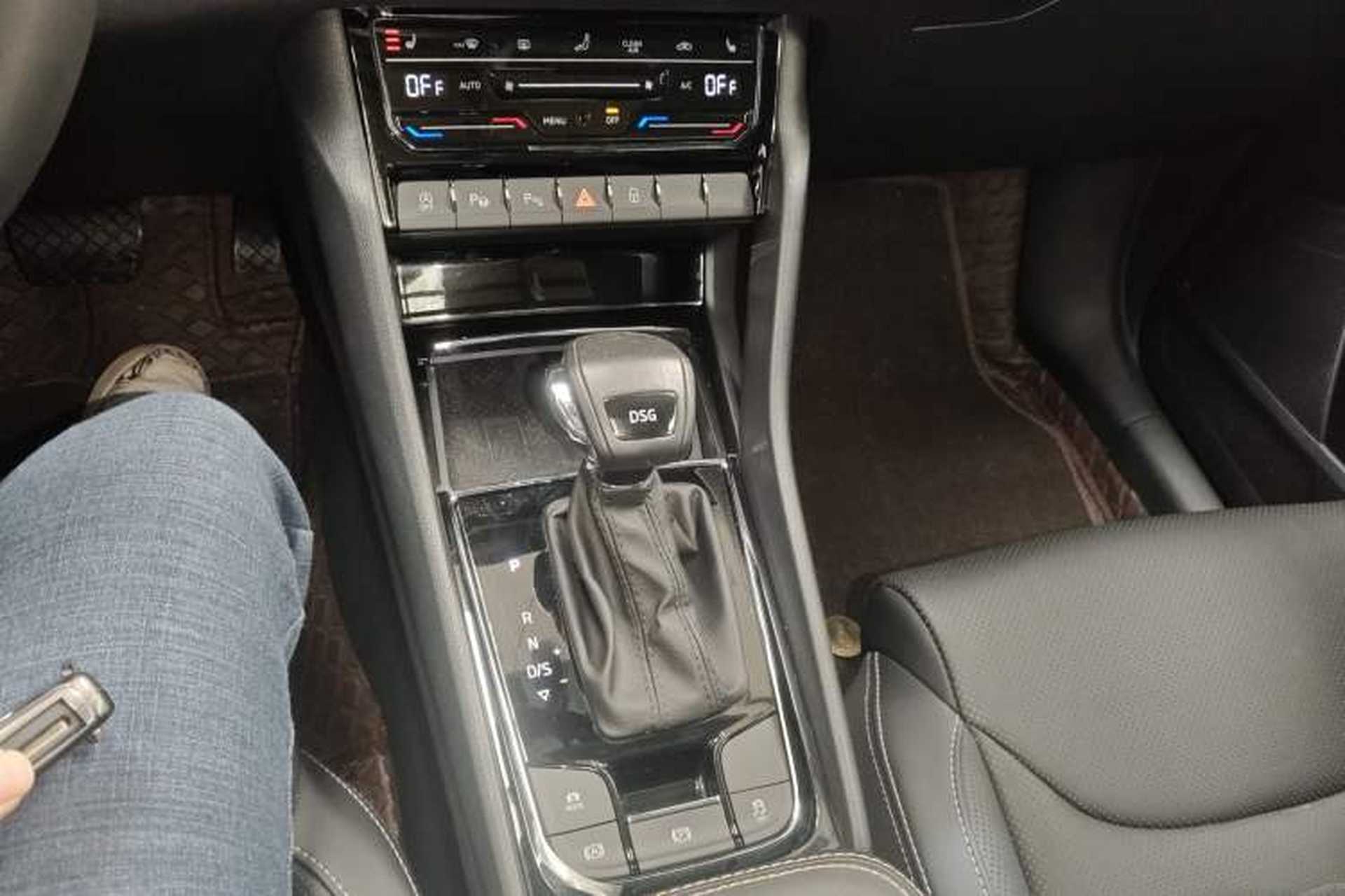 Used Skoda Kodiaq 2022 TSI330 7-Seater Two-Wheel-Drive Luxury Edition Gear Lever