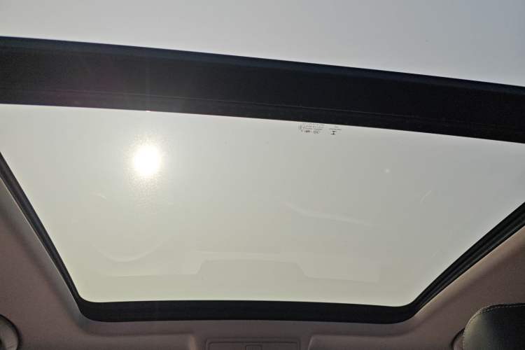 Used Skoda Kodiaq 2022 Facelifted TSI330 5-Seater Two-Wheel-Drive Luxury Edition Headliner