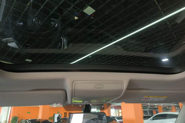 Used Skoda Kodiaq 2022 TSI330 7-Seater Two-Wheel-Drive Luxury Edition Headliner