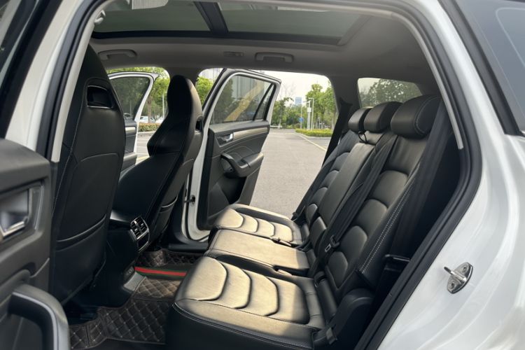 Used Skoda Kodiaq 2022 TSI330 7-Seater Two-Wheel-Drive Luxury Edition Interior 1