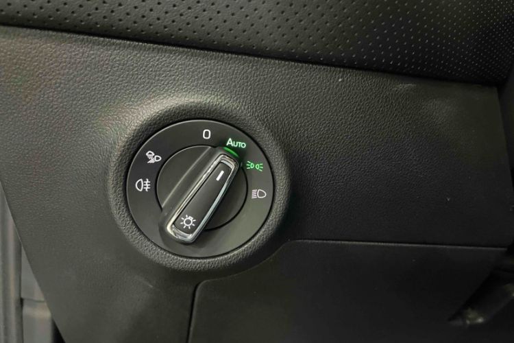 Used Skoda Kodiaq 2022 TSI330 5-Seater Two-Wheel-Drive Luxury Edition Interior 1