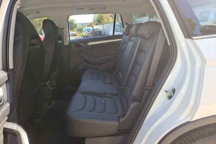 Used Skoda Kodiaq 2022 TSI330 7-Seater Two-Wheel-Drive Luxury Edition Interior 1