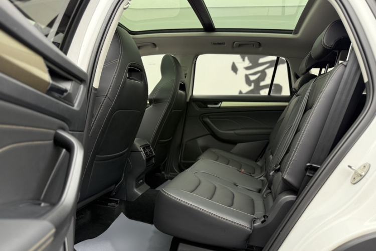 Used Skoda Kodiaq 2022 TSI330 7-Seater Two-Wheel-Drive Luxury Edition Interior 1