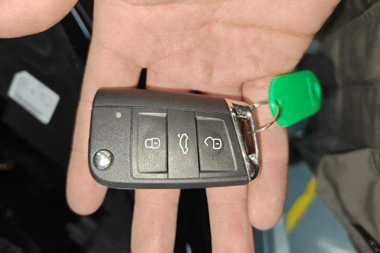 Used Skoda Kodiaq 2022 TSI330 5-Seater Two-Wheel-Drive Luxury Edition Interior 1