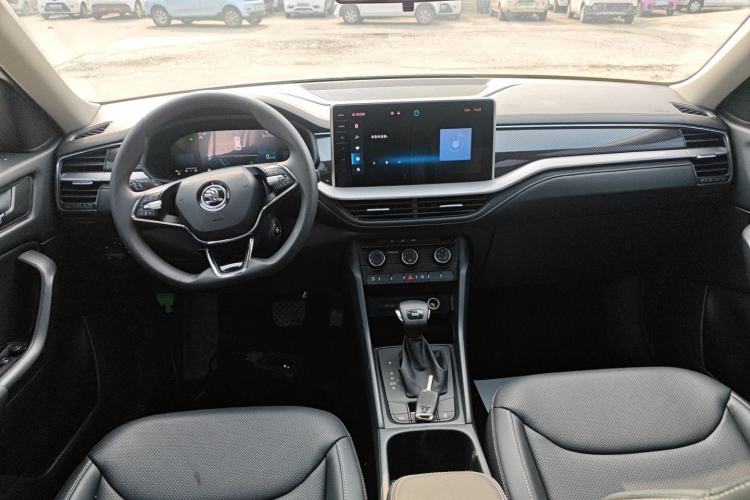 Used Skoda Kodiaq 2022 Facelifted TSI330 5-Seater Two-Wheel-Drive Luxury Edition Interior 2