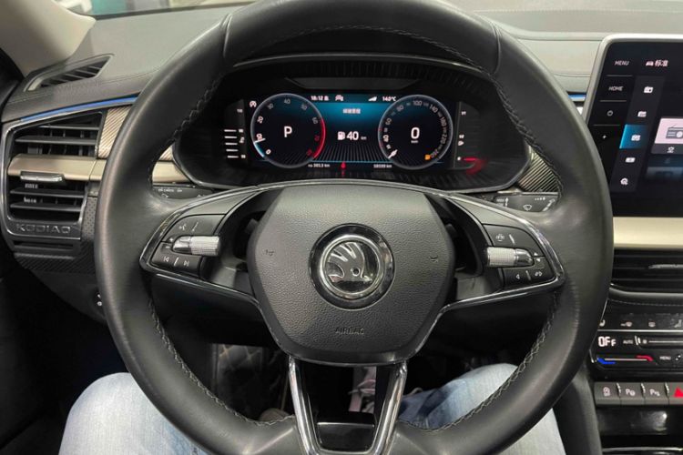 Used Skoda Kodiaq 2022 TSI330 5-Seater Two-Wheel-Drive Luxury Edition Interior 3