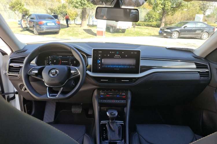 Used Skoda Kodiaq 2022 TSI330 7-Seater Two-Wheel-Drive Luxury Edition Interior 3