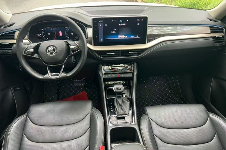 Used Skoda Kodiaq 2022 TSI330 5-Seater Two-Wheel-Drive Luxury Edition Interior 3