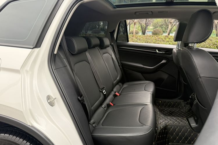 Used Skoda Kodiaq 2022 TSI330 5-Seater Two-Wheel-Drive Luxury Edition Interior 3