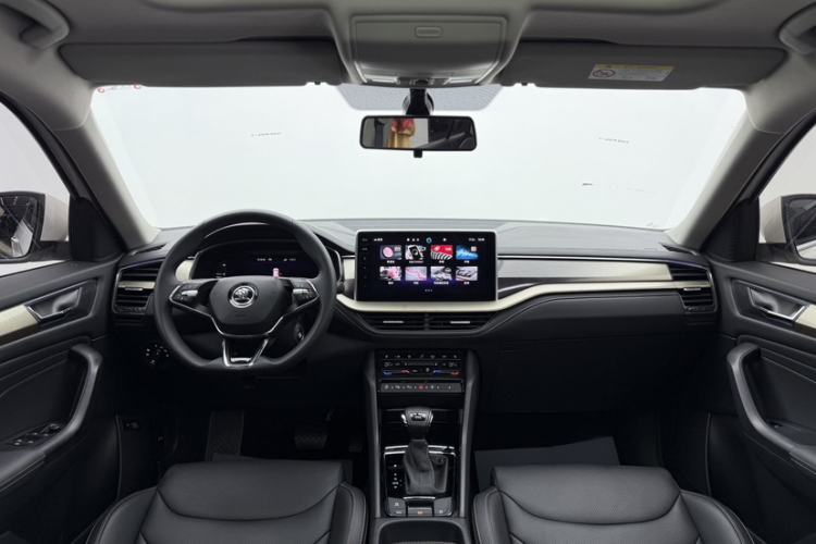 Used Skoda Kodiaq 2022 TSI330 7-Seater Two-Wheel-Drive Luxury Edition Interior 4