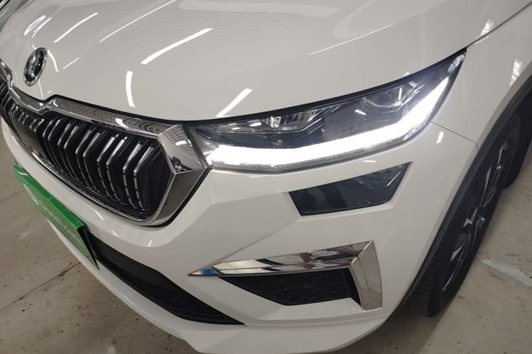 Used Skoda Kodiaq 2022 TSI330 5-Seater Two-Wheel-Drive Luxury Edition Left Front Headlight