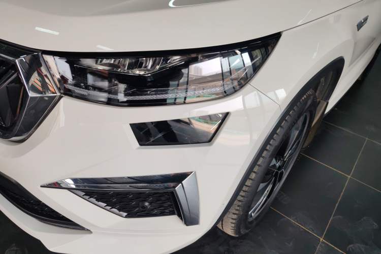 Used Skoda Kodiaq 2022 TSI330 7-Seater Two-Wheel-Drive Luxury Edition Left Front Headlight