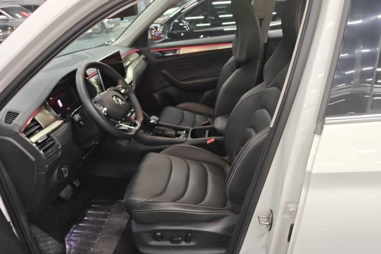 Used Skoda Kodiaq 2022 TSI330 5-Seater Two-Wheel-Drive Luxury Edition Left Front Seat