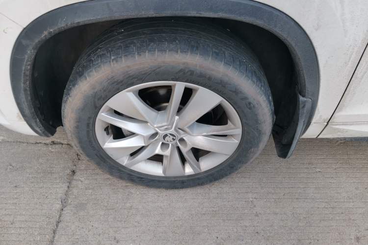 Used Skoda Kodiaq 2022 Facelifted TSI330 5-Seater Two-Wheel-Drive Luxury Edition Left Front Wheel Hub