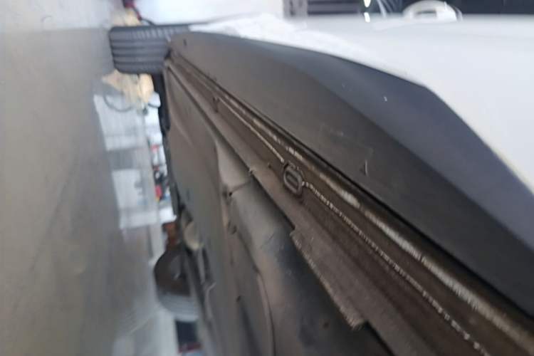 Used Skoda Kodiaq 2022 Restyled TSI330 7-Seater Two-Wheel-Drive Luxury Edition Left Side Sill