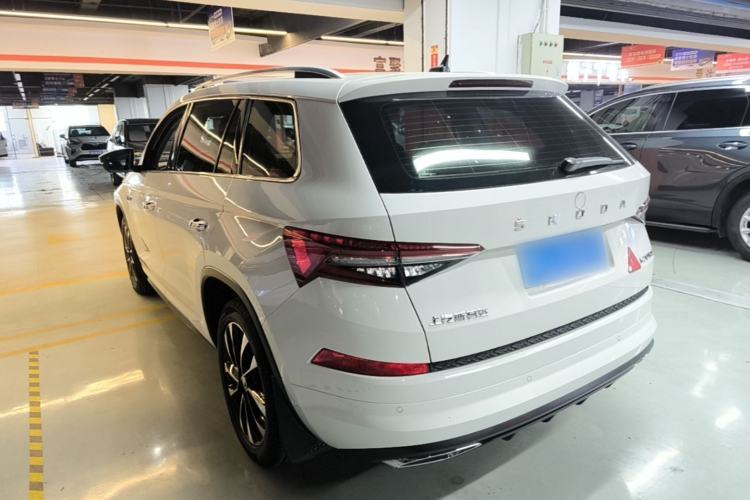 Used Skoda Kodiaq 2022 TSI330 7-Seater Two-Wheel-Drive Luxury Edition Rear Left 45 Deg