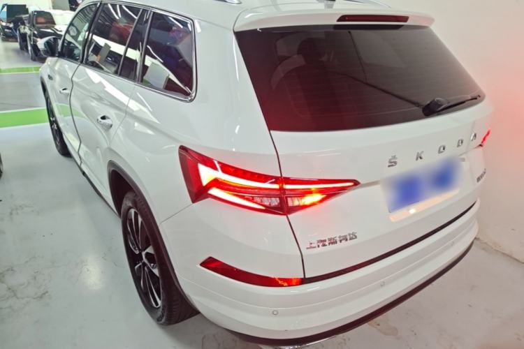 Used Skoda Kodiaq 2022 TSI330 5-Seater Two-Wheel-Drive Luxury Edition Rear Left 45 Deg