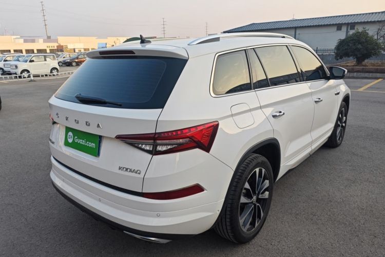 Used Skoda Kodiaq 2022 TSI330 5-Seater Two-Wheel-Drive Luxury Edition Rear Right 45 Deg